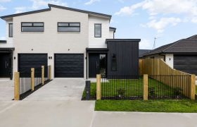 2/15 Kimbolton Street