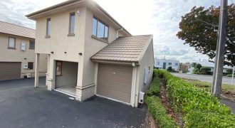 1211A Victoria Street