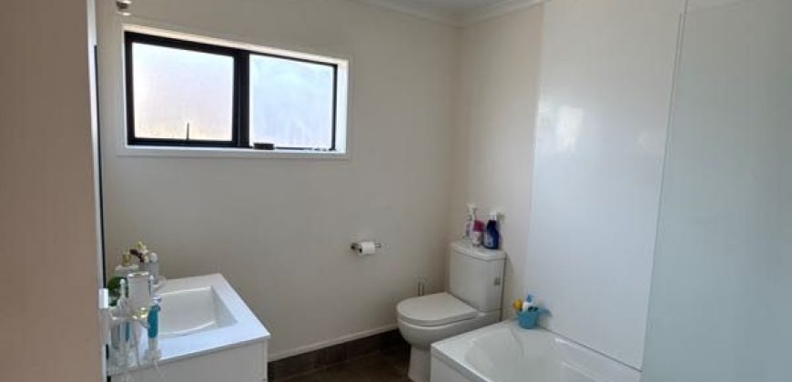 1/2 Pitt Street
