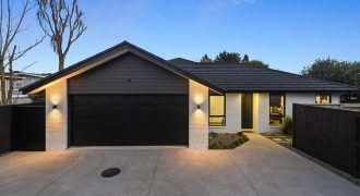 2/36 Comries Road